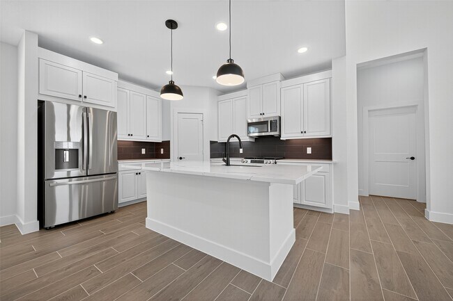 Building Photo - 13085 Brookwood Bnd Ln