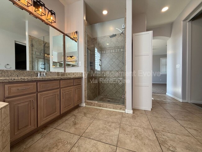 Building Photo - 4287 S Kimberlee Dr