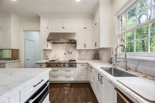 Building Photo - 1418 Yakimo Dr