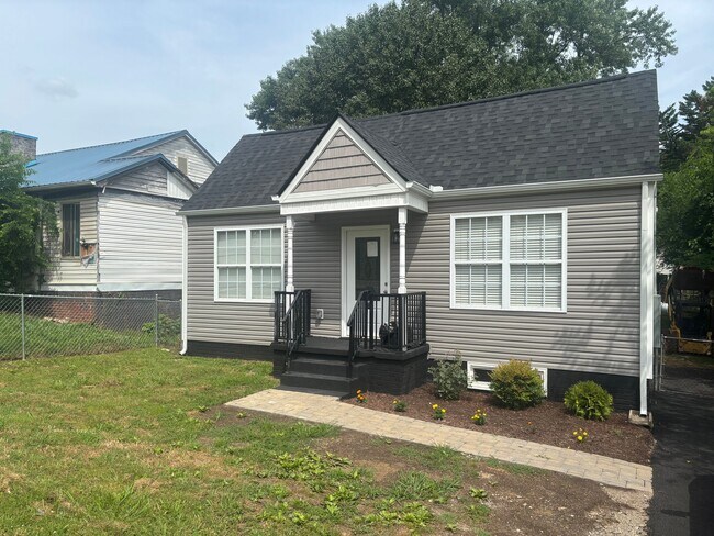 Building Photo - 2549 Keith Ave