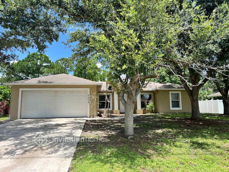 Building Photo - 2009 SW Fears Ave