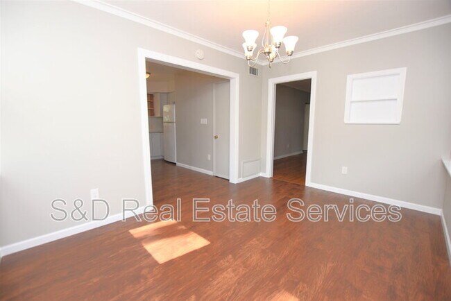 Building Photo - 636 Winfree Ave