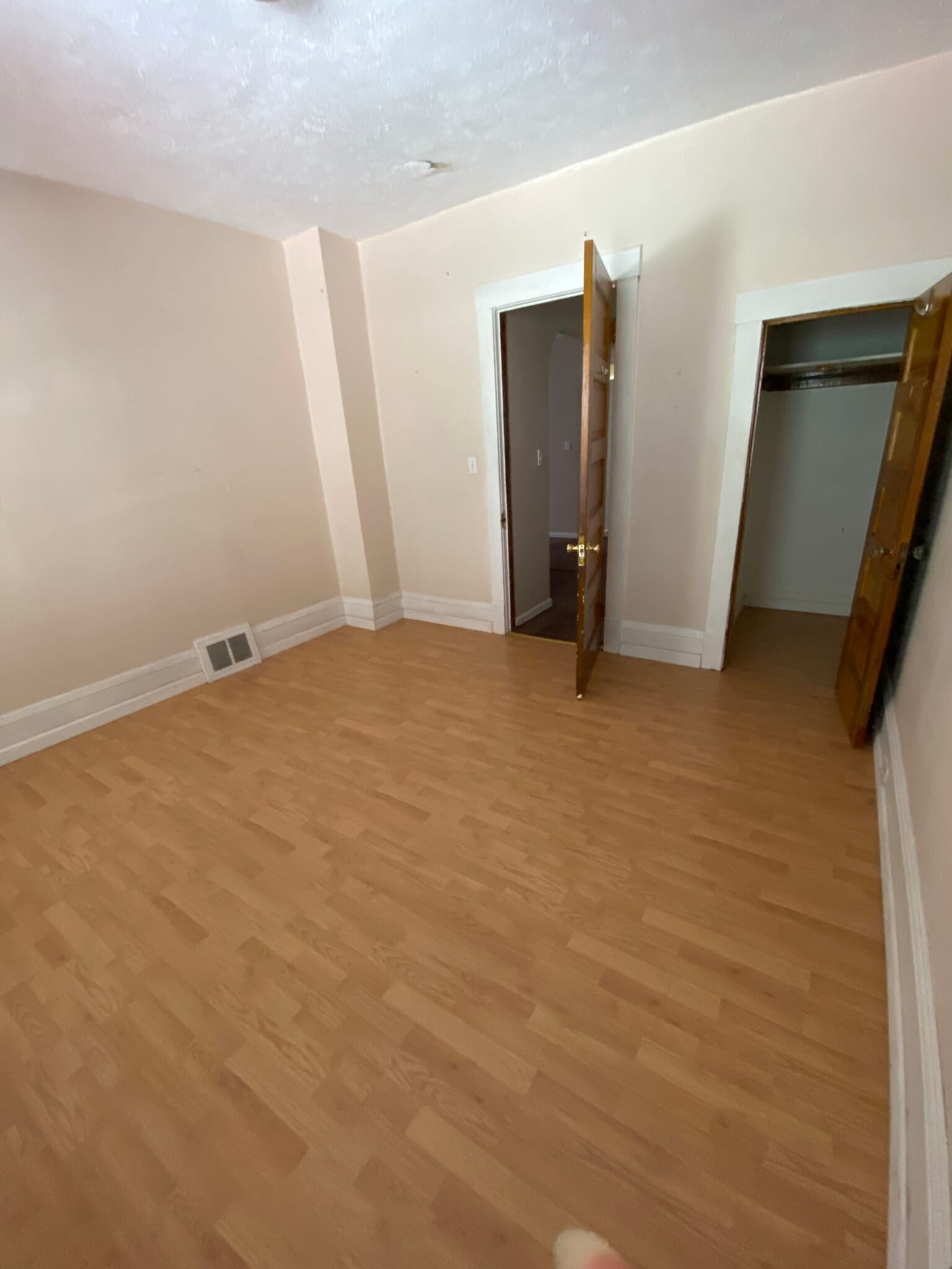 Building Photo - 12010 Paul Ave