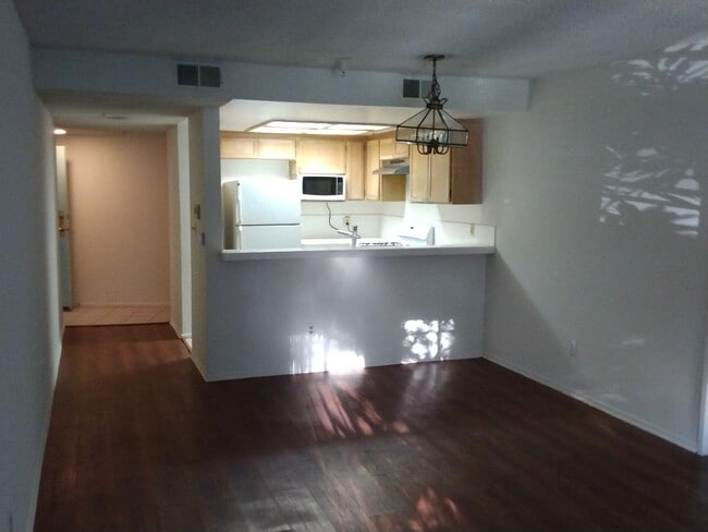 looking back at kiechen and intrance - 640 Veteran Ave