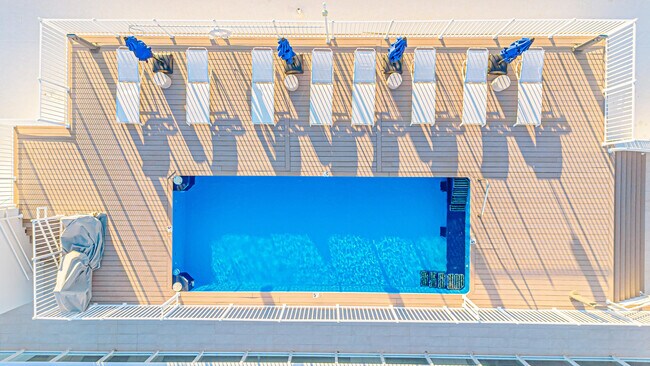 Building Photo - 117 Lake Ave