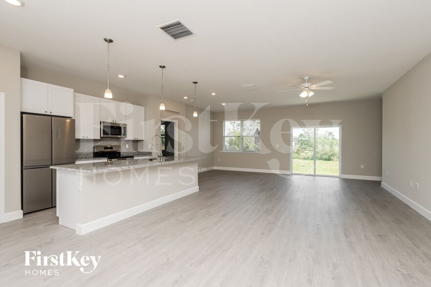 Building Photo - 1690 San Diego St SE