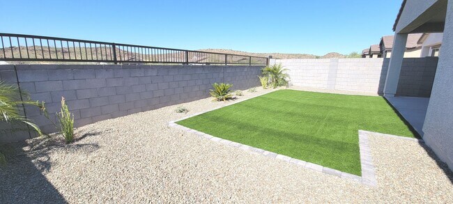 Building Photo - 13573 W Shifting Sands Dr