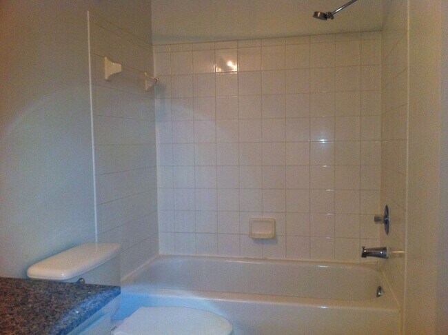 Building Photo - 738 Crest Pines Dr