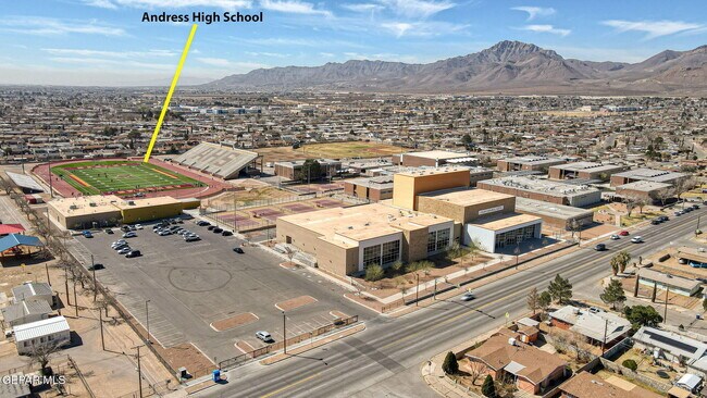 Building Photo - 5312 Capistrano Dr