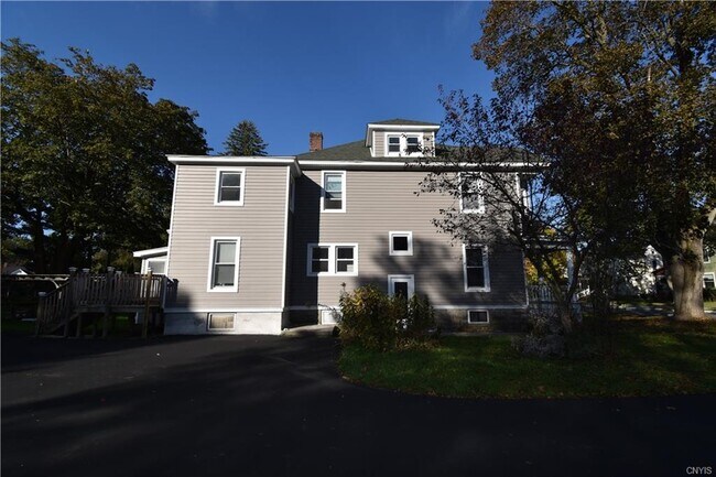 Building Photo - 248 E Flower Ave