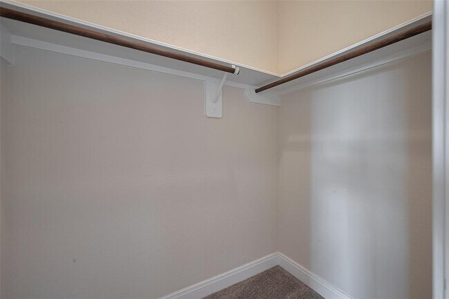 Building Photo - 2706 Topaz Cove Ln
