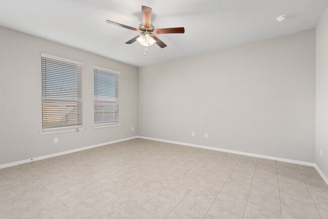 Building Photo - 25834 Northpark Pine Dr