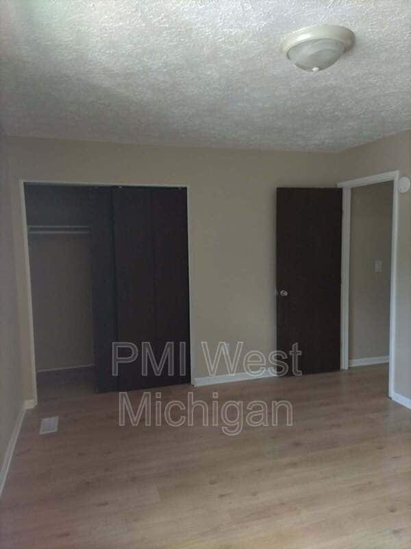Building Photo - 4258 Bond St