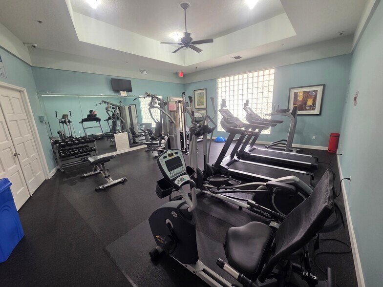 Building Photo - 330 NW 67th St