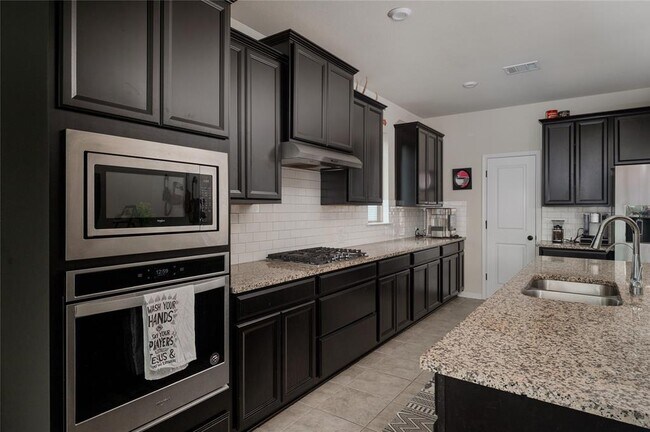 Building Photo - 136 Ravello St