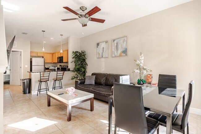 Building Photo - Fully Furnished 3-Bedroom/3-Bath Townhome