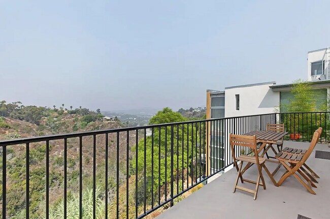 Building Photo - Canyon Home with Views and Solar