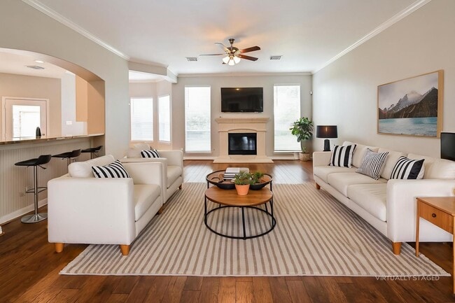 Building Photo - 17714 Meadow Crossing Ln