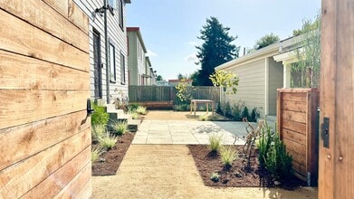 Building Photo - Temescal 2BR with Private Yard | Updated U...