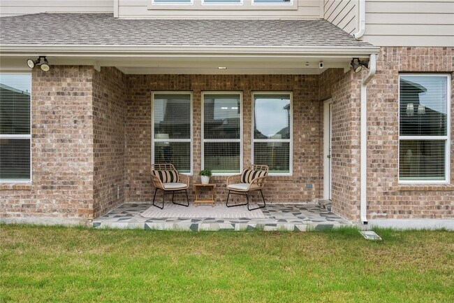 Building Photo - 2213 Santa Isabella Dr