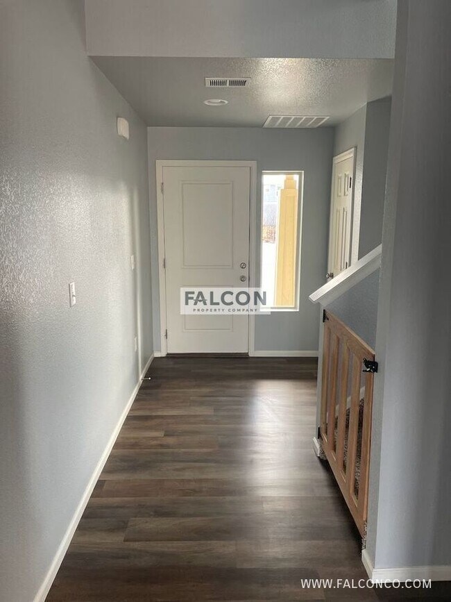 Building Photo - 9279 Birr Ct