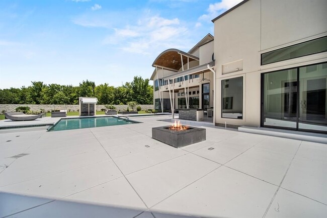Building Photo - 4043 Maranatha Dr