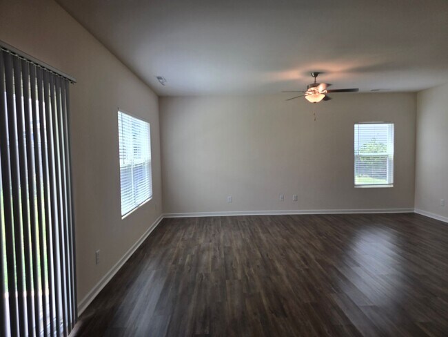 Building Photo - 76 Saddle Oaks Ln