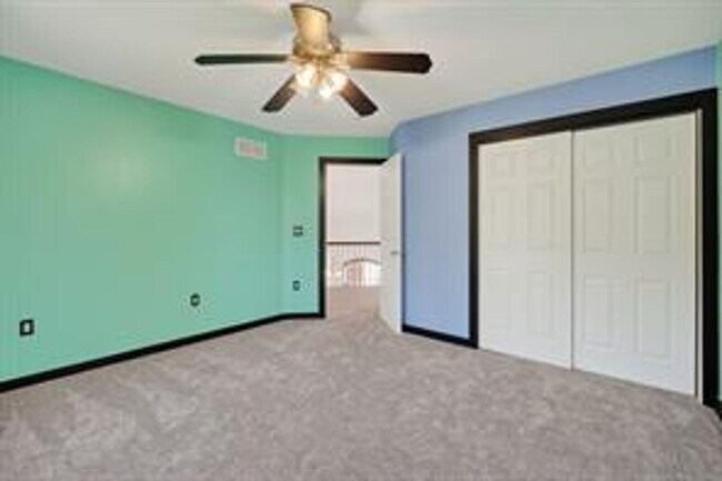 Building Photo - Spacious 5-Bed Walkout Home with Over 3,50...
