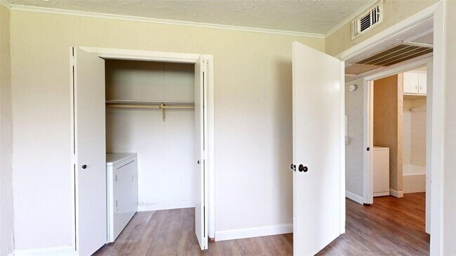 Building Photo - 16567 Farm to Market Rd 2154