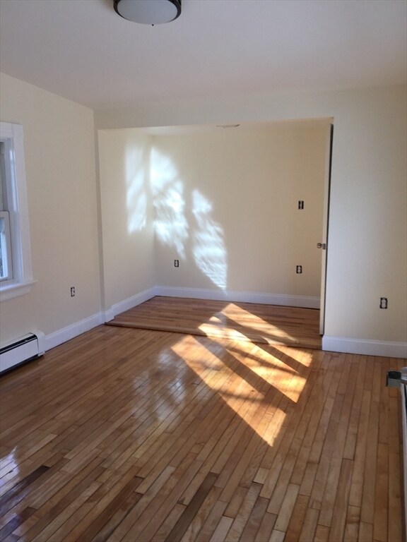 Building Photo - 48 Chester Ave