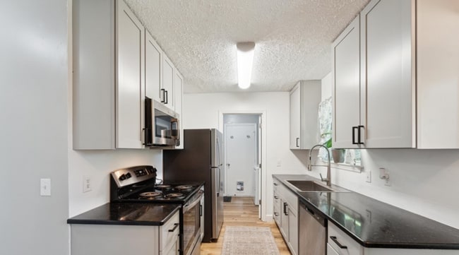 Building Photo - New to the market! 3/2 Home in Richmond Hi...