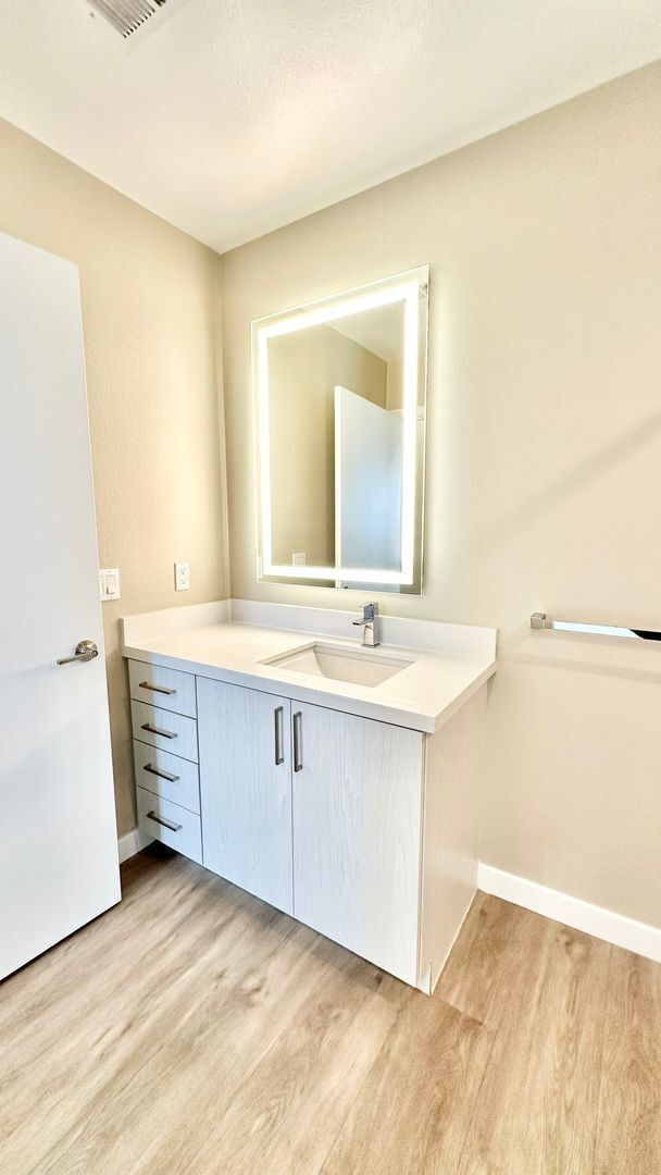 Building Photo - Live the Coastal Life- 2BR/2BA Condo Just ...