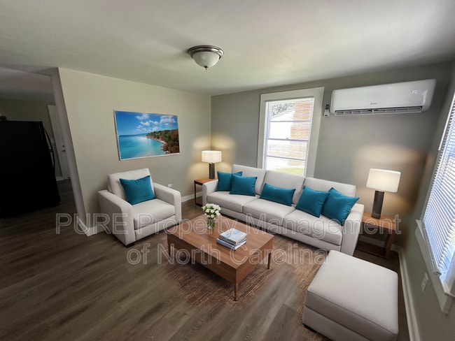 Building Photo - 204 Bookington Dr