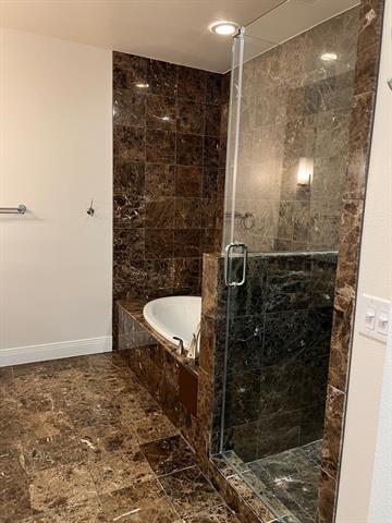 Building Photo - 8066 Park Ln