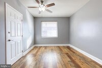 Building Photo - 422 Folcroft St