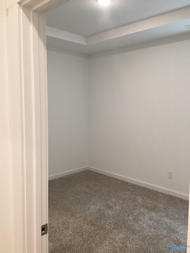 Building Photo - 3220 Spool Ln SW