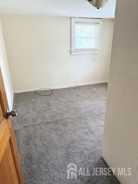 Building Photo - 424 S 8th Ave