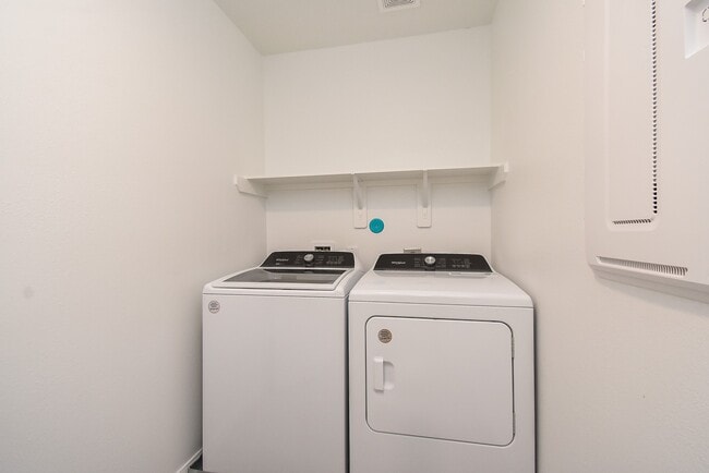 Building Photo - 23923 Escardilla Dr