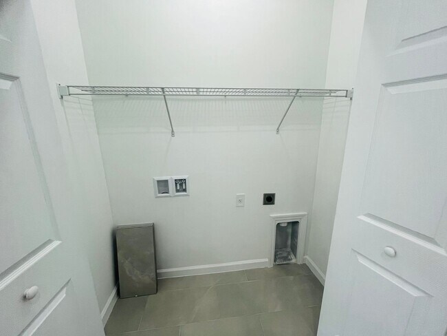 Building Photo - JUST BUILT! 2 Bed / 2 Bath Home in Southwest Lehigh Acres