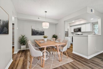 Building Photo - Live Close to It All – Convenient Mount Pleasant Home