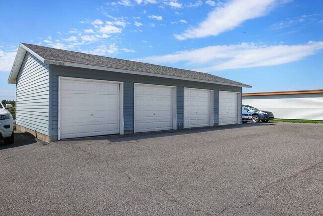 Building Photo - 2286 Stace St