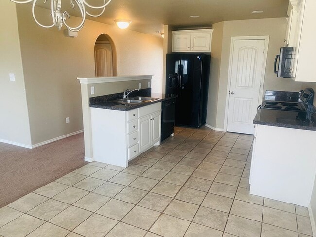 Building Photo - 4 bedroom 2 bath 2 car garage - Frenship ISD