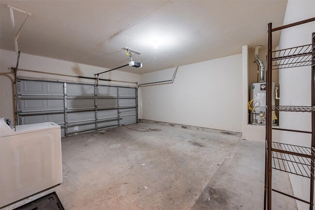 Building Photo - 7219 Crimson Sky Dr