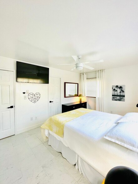 MASTER BEDROOM - 4158 Tamiami Trl