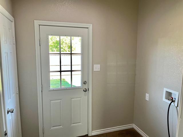 Building Photo - 2312 County Rd 314