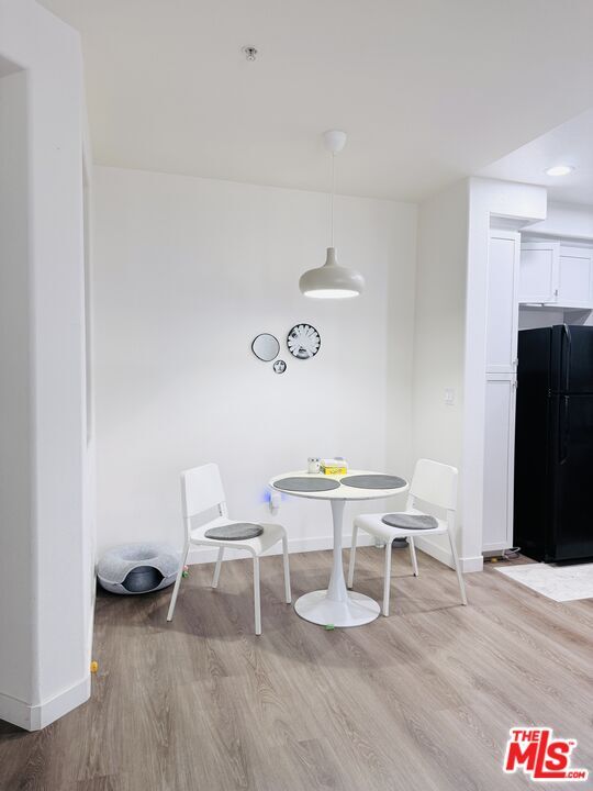 Building Photo - 360 W Ave 26