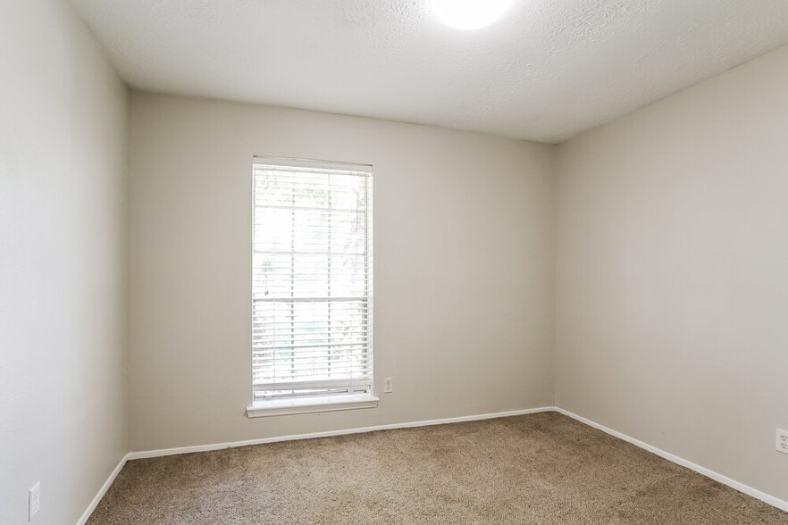Building Photo - 4306 Hickorygate Dr