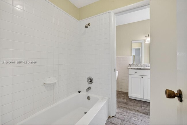 Building Photo - 1700 SE 15th St