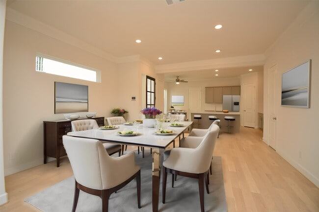 Building Photo - 1847 Sul Ross St