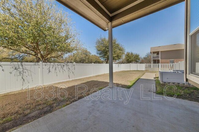 Building Photo - 1816 Big Bend Dr